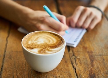 С 1 декабря магазины и кафе можно устраивать на любых этажах жилых домов