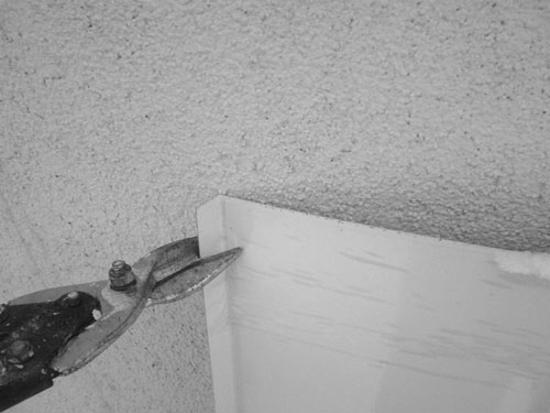 "подрезка отлива"