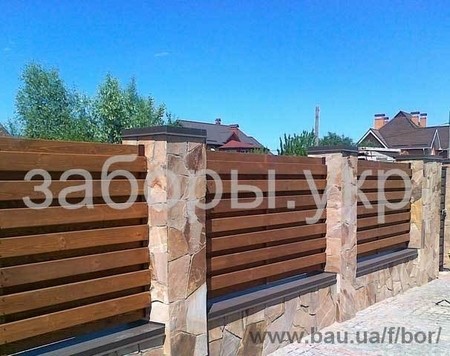 Деревянный забор фото