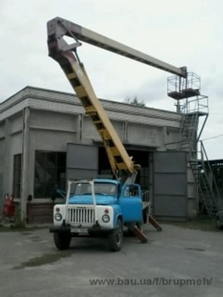 Автовышка локтевая.