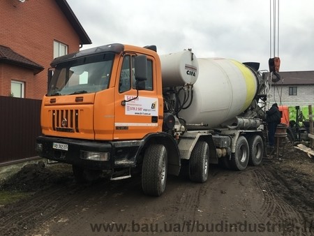 машина на объекте