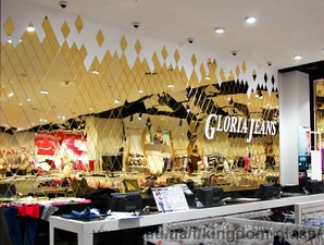 Панно из золотого зеркала собственного производства. &mdash; KINGDOM GLASS & MIRORS