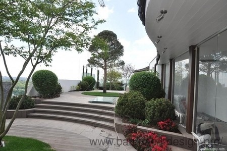 Парк на крыше высотного здания