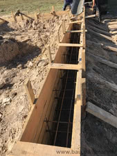 Заливка ленточного фундамента с плитой Киевская область — БК Марвик Заливка ленточного фундамента с плитой Киевская область — БК Марвик