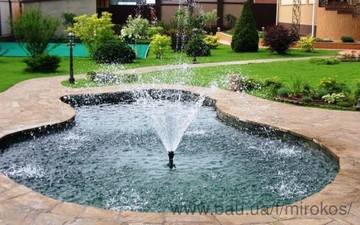 водоем на территории отдыха. &mdash; Мирокос