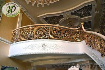 Перила лестницы &mdash; Ника Фаворит