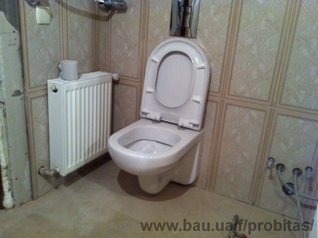 монтаж стального радиатора