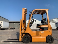 Вилковий електронавантажувач Toyota з напівкабіною, випуск к