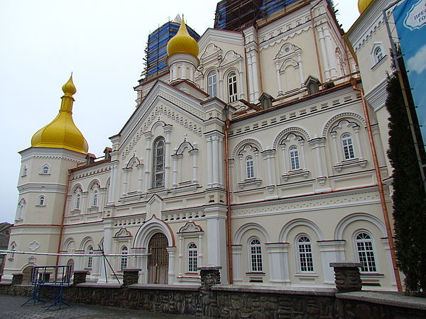 «РЕНОМЕ-партнер» принял участие в строительстве одной из крупнейших православных святынь Украины - Почаевской лавры