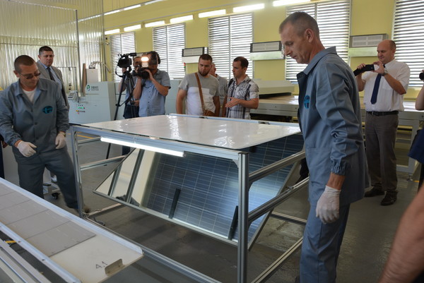 В Украине открыт отечественный завод по производству солнечных панелей