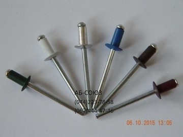 В продаже появились цветные заклепки