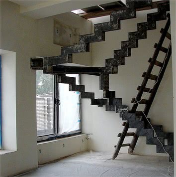 Металлоконструкция лестницы.
