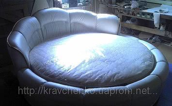 Круглая кровать Алиса. Изготовление круглых кроватей по индивидуальным заказам. Кровать круглая на заказ. Производство круглых кроватей в Киеве.