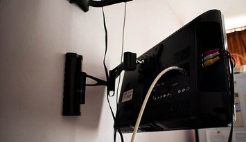 ПОВЕСИТЬ / ПОМЕНЯТЬ / СОБРАТЬ / ЗАМЕНИТЬ / ОТРЕМОНТИРОВАТЬ