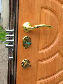 Двери бронированные модель «Стандарт».