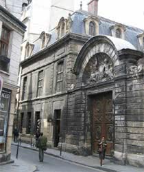 В Париже выставили на продажу гостиницу XVII века