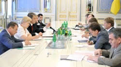 Президент стурбований темпами фінансування підготовки до ЄВРО-2012