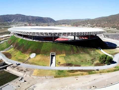 В Мексике построили `стадион-вулкан`
