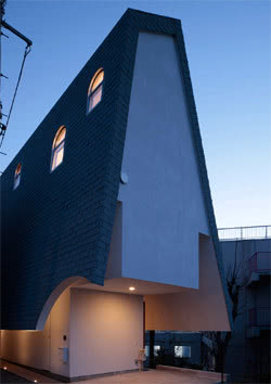 В Японии построен чердачный домик