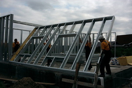 Монтаж стеновой панели (ЛСТК).