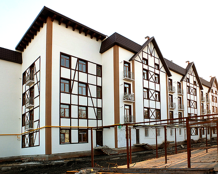 Многоквартирный жилой дом на ул. Верхнегиевской в г. Харькове