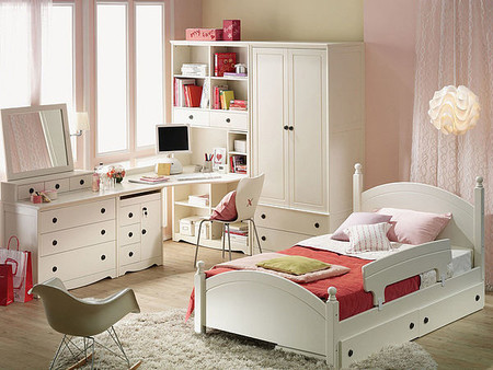 Окна в детской