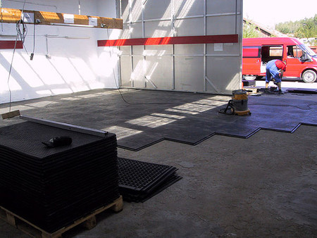 Модульное напольное покрытие