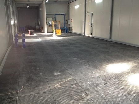 Модульное напольное покрытие