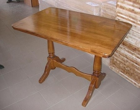 Столи з бука