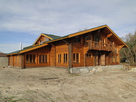 Дом из цельного профилированного бруса