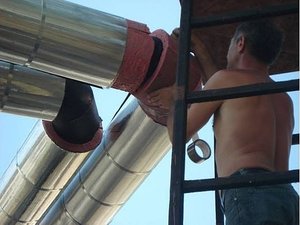 Изоляция негорючими полуцилиндрами ФРП-1 теплотрассы на ж/м Северный г. Днепропетровск — Головенко Изоляция негорючими полуцилиндрами ФРП-1 теплотрассы на ж/м Северный г. Днепропетровск — Головенко