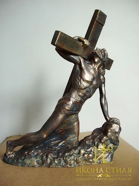 Бронзовая скульптура