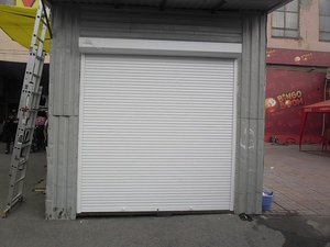 Защитная ролета на киоск &mdash; Кузьмин