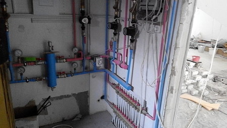 Насосная и коллекторная группа теплого пола