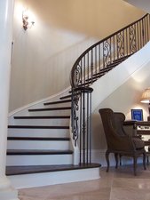 Полувинтовая бетонная лестница — Slawamonolit Полувинтовая бетонная лестница — Slawamonolit