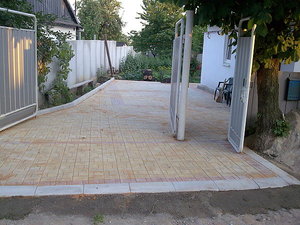 Укладка тротуарной плитки &mdash; Петряев