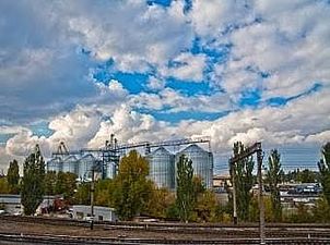 Грузовой речной порт в г.Днепропетровске &mdash; ЮВСК