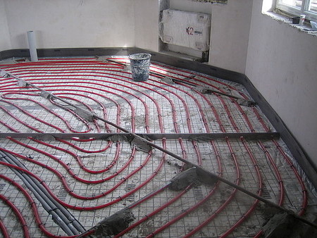 Монтаж теплого пола REHAU