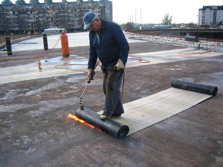 Устройство мягкой наплавляемой кровли