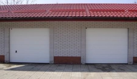 Гаражные секционные ворота