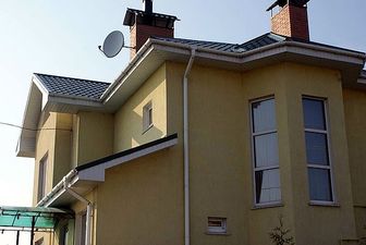 Наш объект под металлочерепицей КРОН, водостоки plastmo, соффит &mdash; ЕвроДах