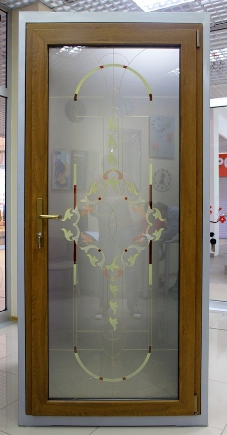 Дверь (металлопластиковая)