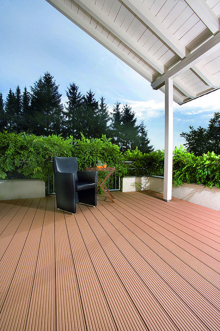 Доска для террас, бассейнов, садовых дорожек, причалов