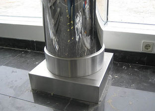 обшивка колон &mdash; МОХИЙ А. В.