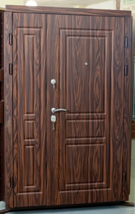 Полуторные двери