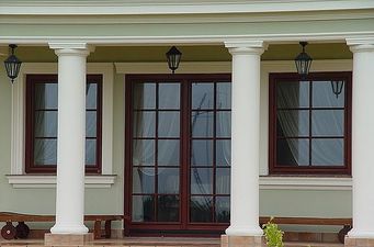 Деревянные окна &mdash; Ужендовски