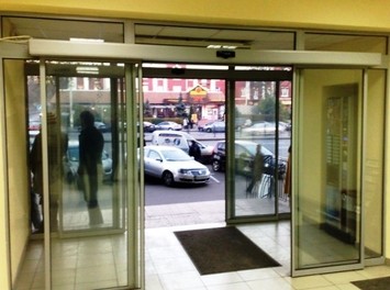 Автоматические раздвижные двери ECdrive Geze (Германия)