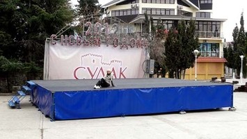 Подиум сборно-разборный 9х7 м Подиум сборно-разборный 9х7 м